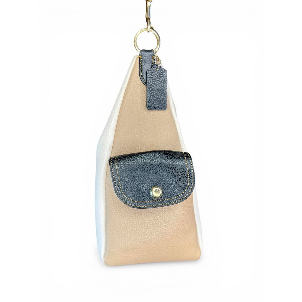 Coach Mae Hobo Ivory Pebbled Leather H2222-6154 2022 EUC Classic Shoulder Bag - Picture 3 of 9